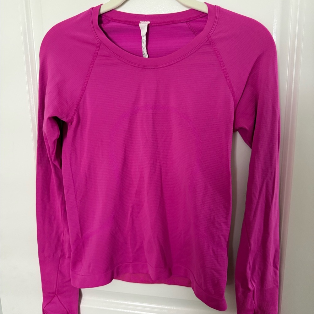 Lululemon Women's Long-Sleeve swiftly Top in Fuchsia